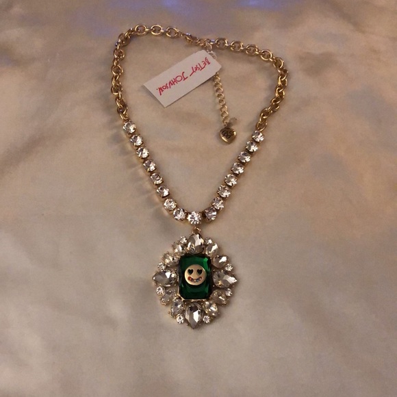 Betsey Johnson Gold Tone Ice Queen Smiley Crystal Pendant Necklace NWT - Picture 12 of 12
